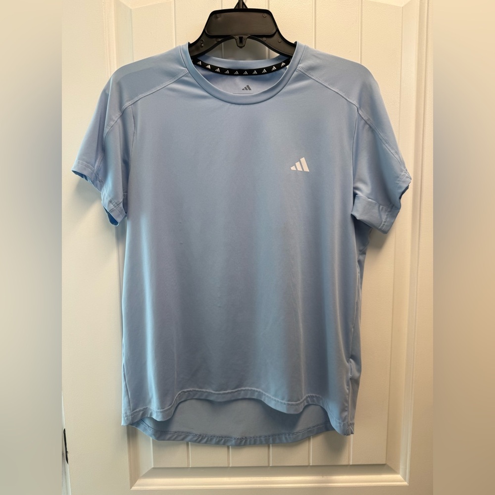 Adidas Women's Light Blue Dry Fit Short Sleeve T-Shirt , Size Medium Excel Cond.